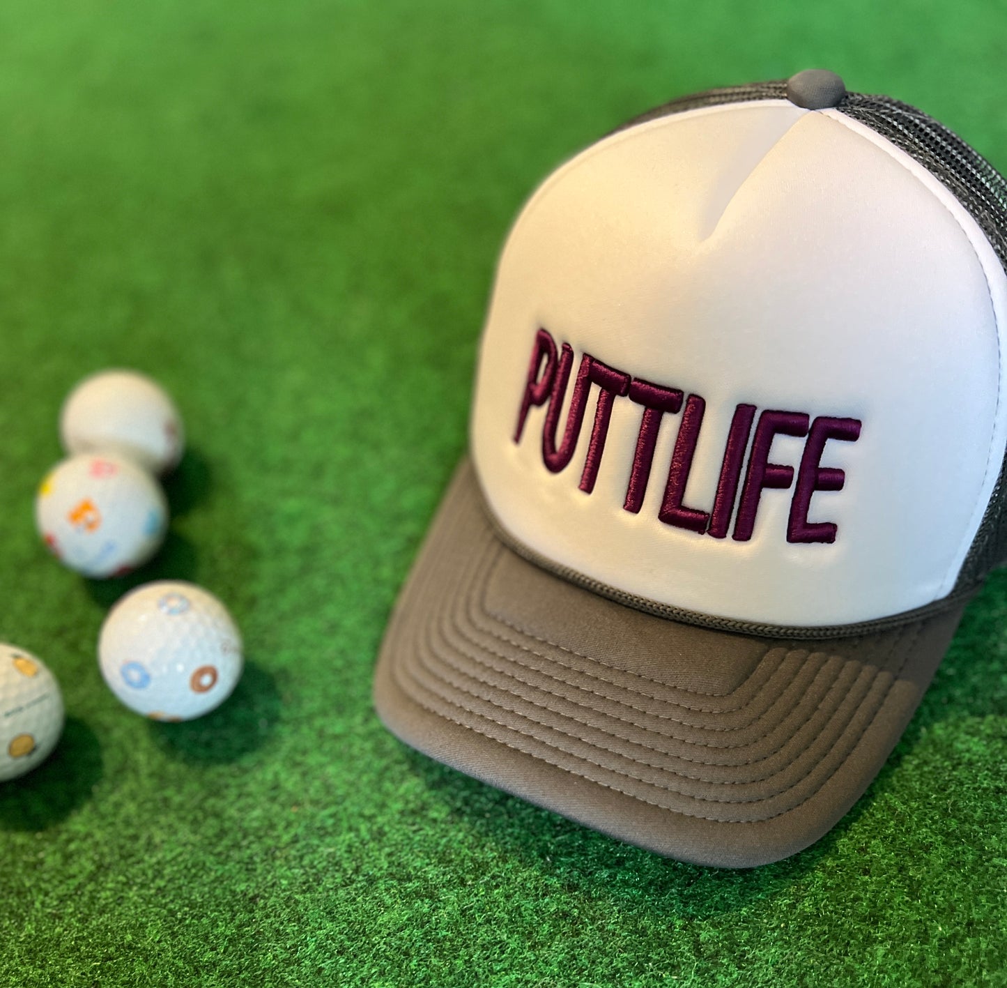 PUTTLIFE Foam Trucker Hat GRAY / WHITE / PURPLE